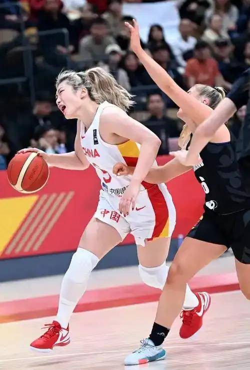 包含米兰体育：中国女篮精神传承：从老女篮到新一代的词条