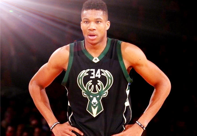 米兰体育：篮球球星的个人生活分享：家庭、爱好与社会责任的简单介绍