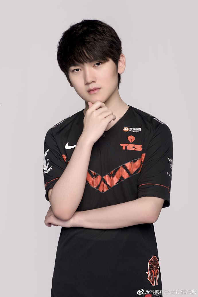 米兰体育:《英雄联盟》战队间的心理博弈，心态对战绩的影响的简单介绍