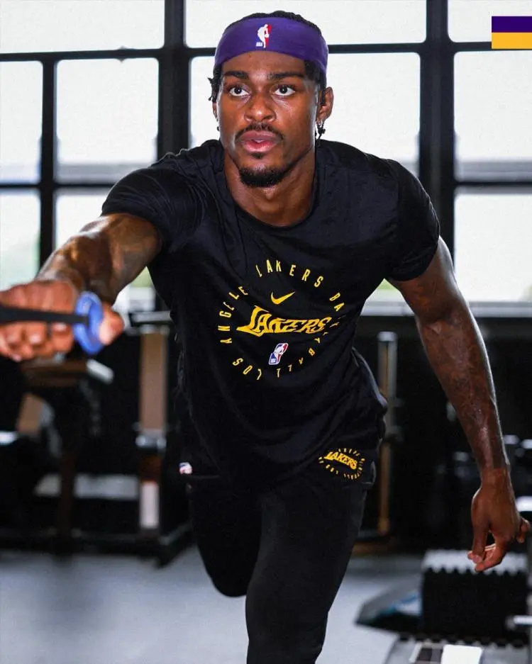 包含米兰体育:湖人队新赛季:范德比尔特表示将提升快攻成功率的词条 包含米兰体育:湖人队新赛季:范德比尔特表示将提升快攻成功率的词条