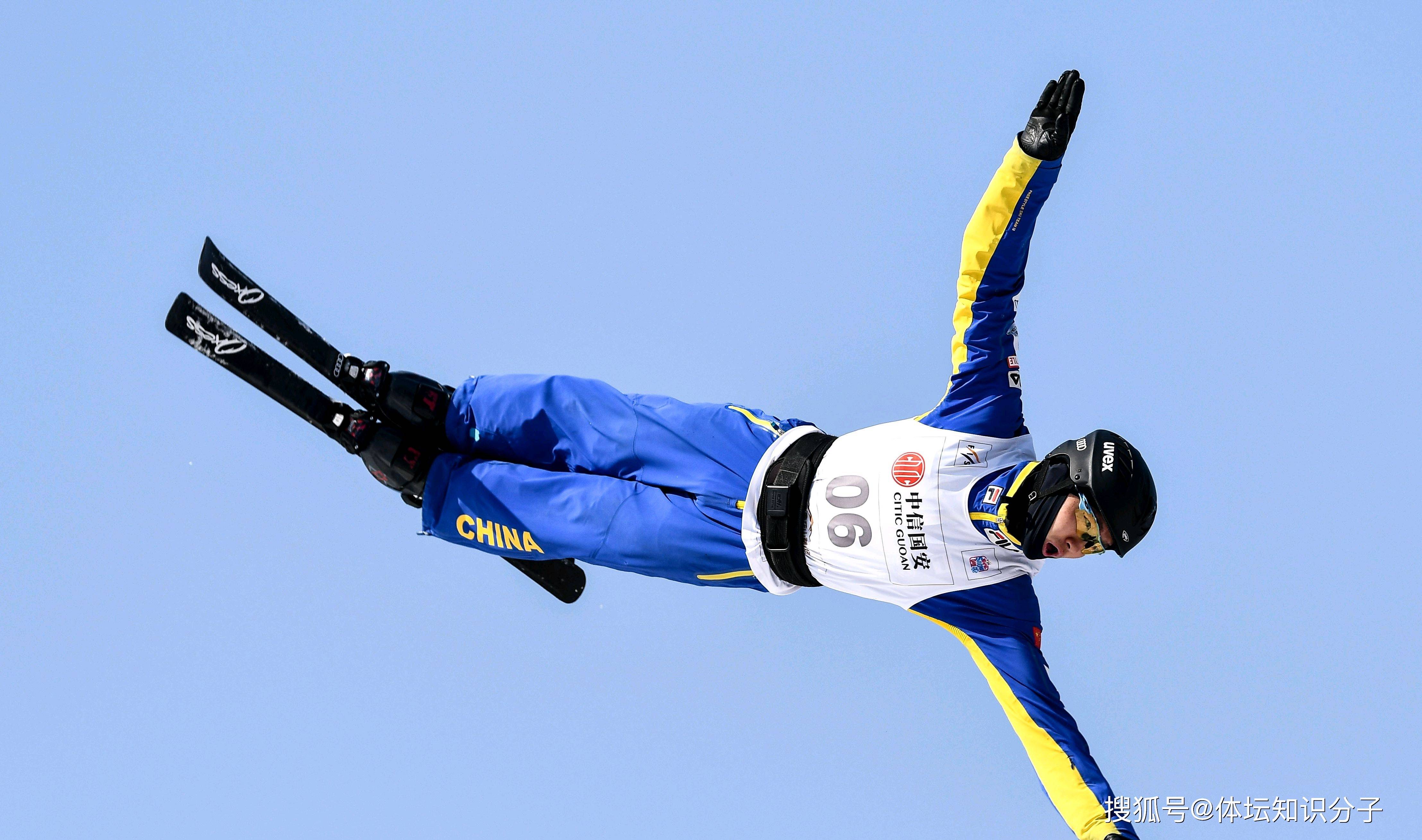 米兰体育:跳台滑雪世界杯,空中飞跃惊险刺激 米兰体育:跳台滑雪世界杯,空中飞跃惊险刺激