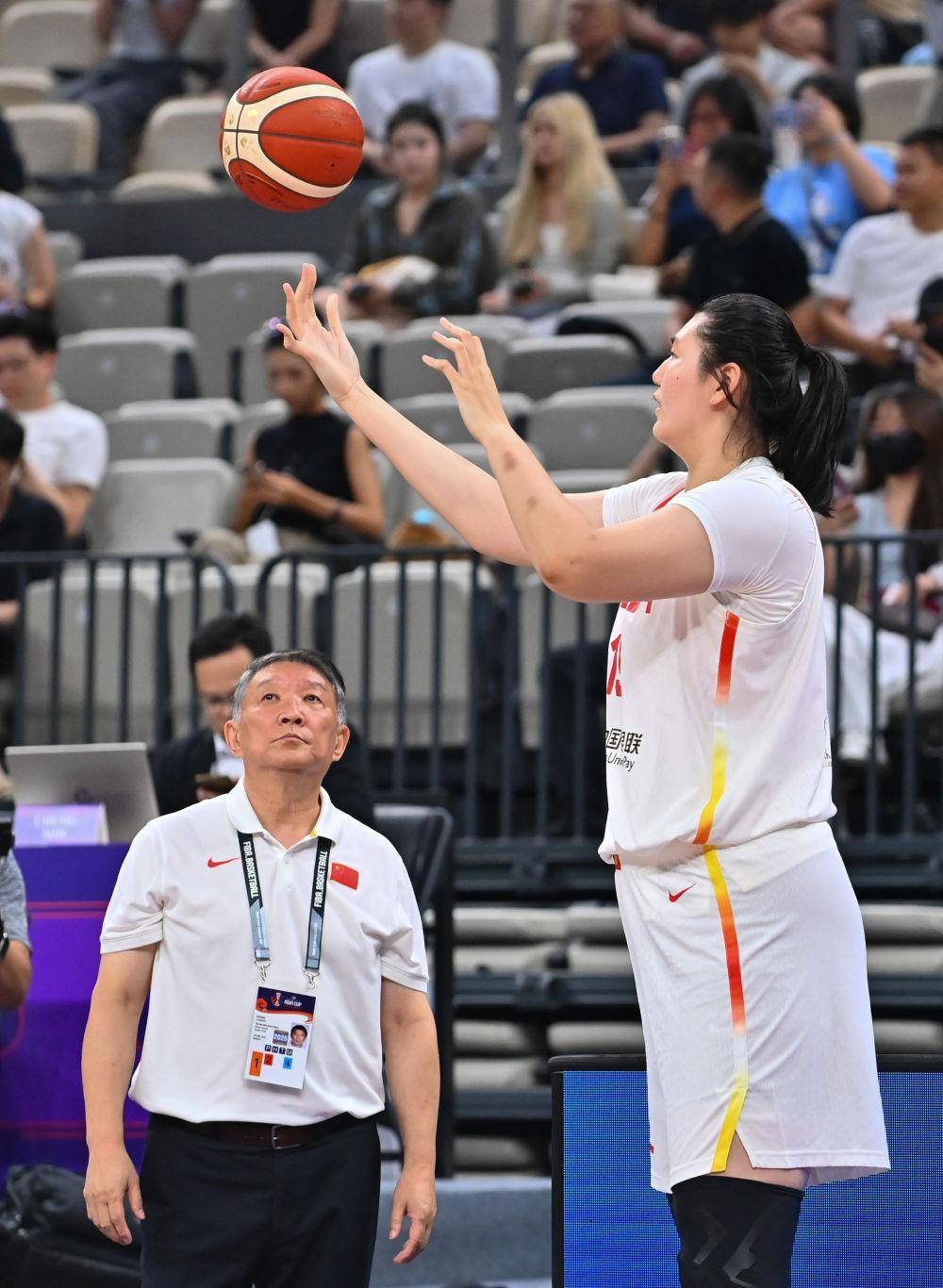 米兰体育：中国女篮世界杯展望：全力以赴，不留遗憾