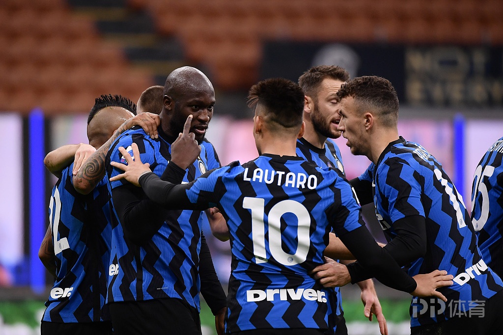 米兰体育:《英雄联盟》战队在战术执行中的灵活性与应变能力