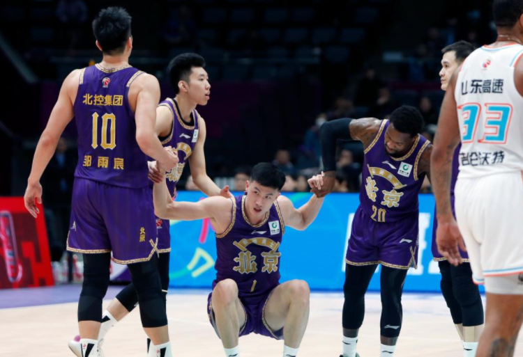 米兰体育：CBA季后赛黑马涌现，搅乱传统格局的简单介绍