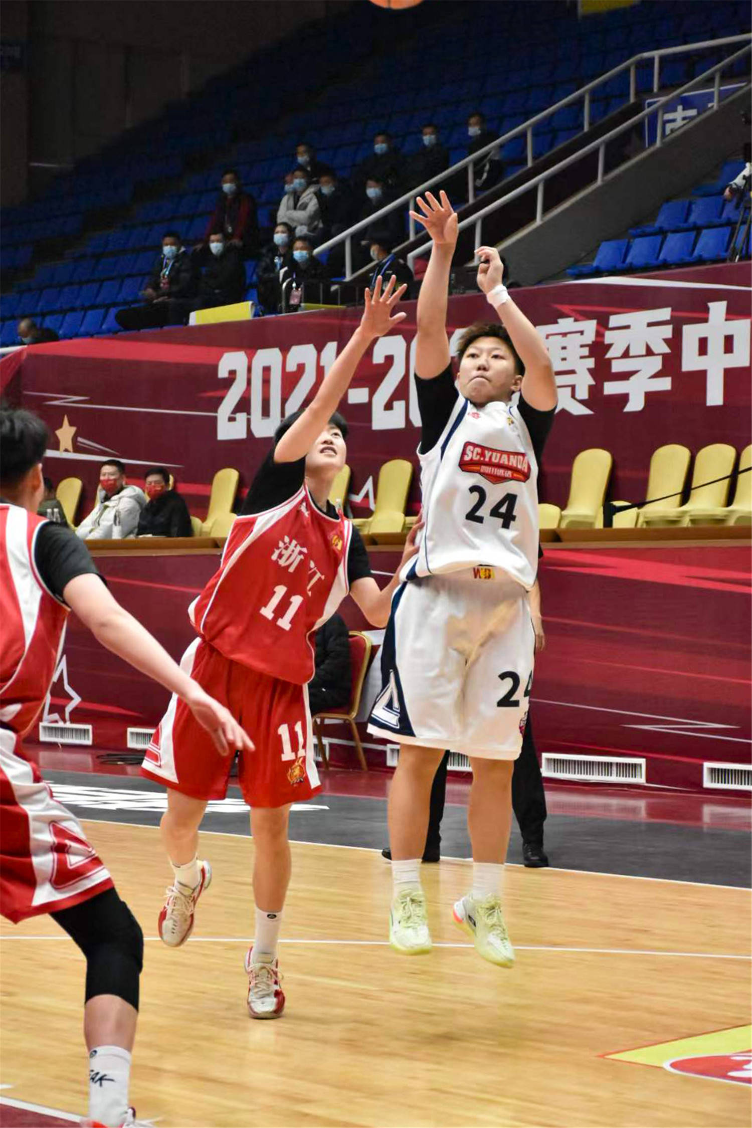 米兰体育：WCBA联赛颁奖典礼举行，表彰优秀运动员和教练员的简单介绍