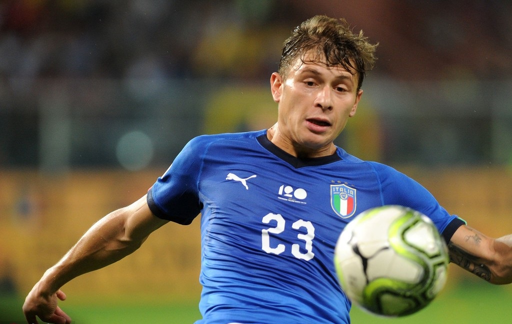 米兰体育：中国足球新星李明轩首次国家队登场，表现惊艳